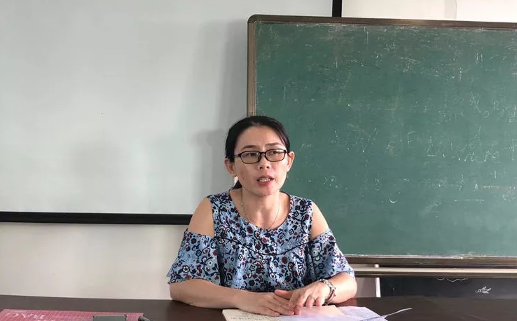 X学校